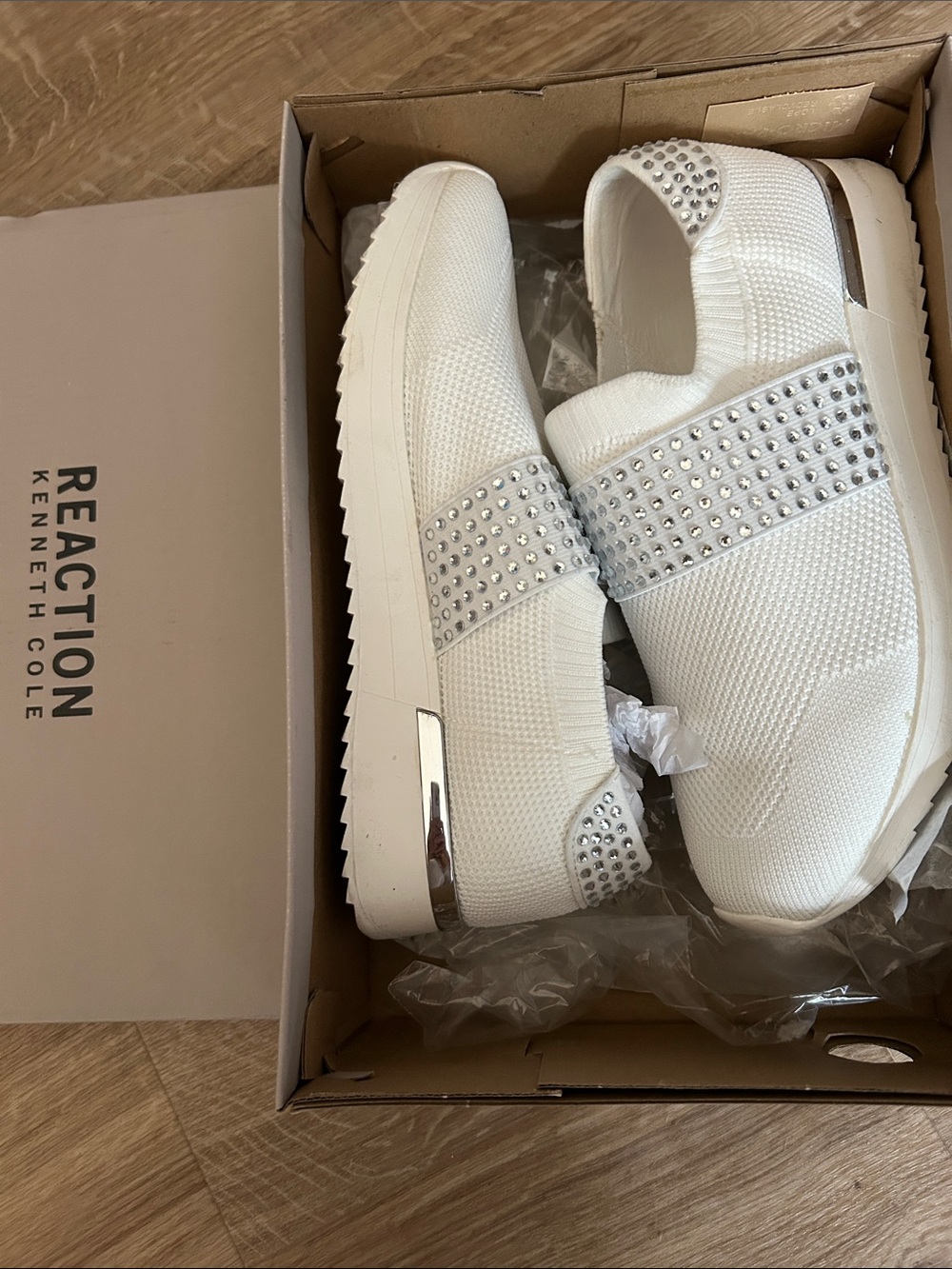 Reaction Kenneth Cole White Slip-On Knit Rhinestone Sneakers worn once